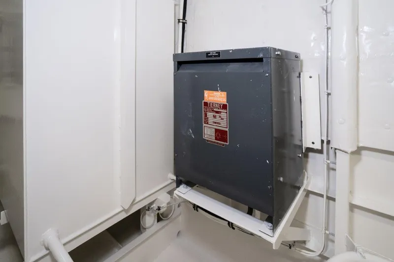 Slide: The Image of Dakota Creek Catamaran Helicopter Capable 1999 - 67