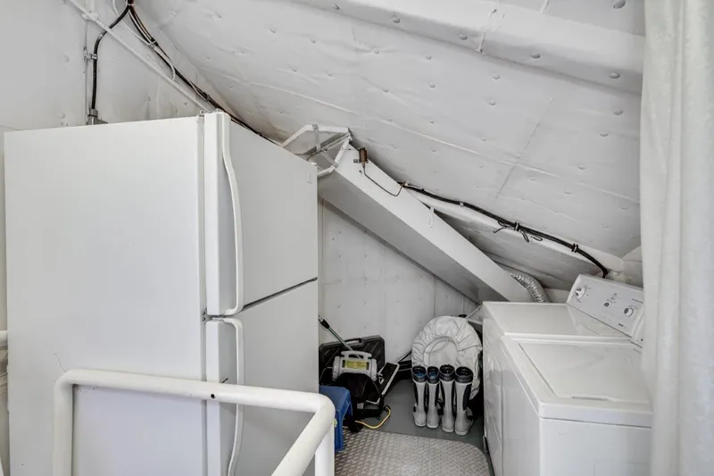 Slide: The Image of Dakota Creek Catamaran Helicopter Capable 1999 - 73