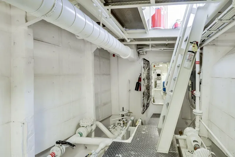 Slide: The Image of Dakota Creek Catamaran Helicopter Capable 1999 - 76