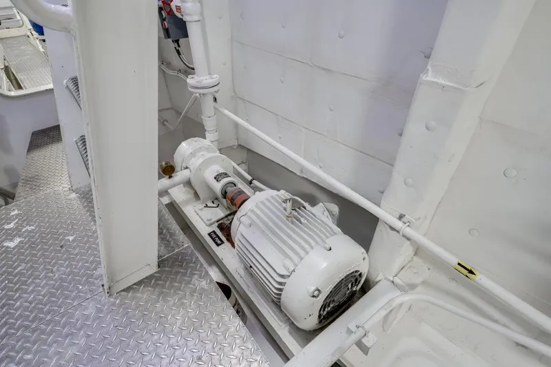 Slide: The Image of Dakota Creek Catamaran Helicopter Capable 1999 - 78