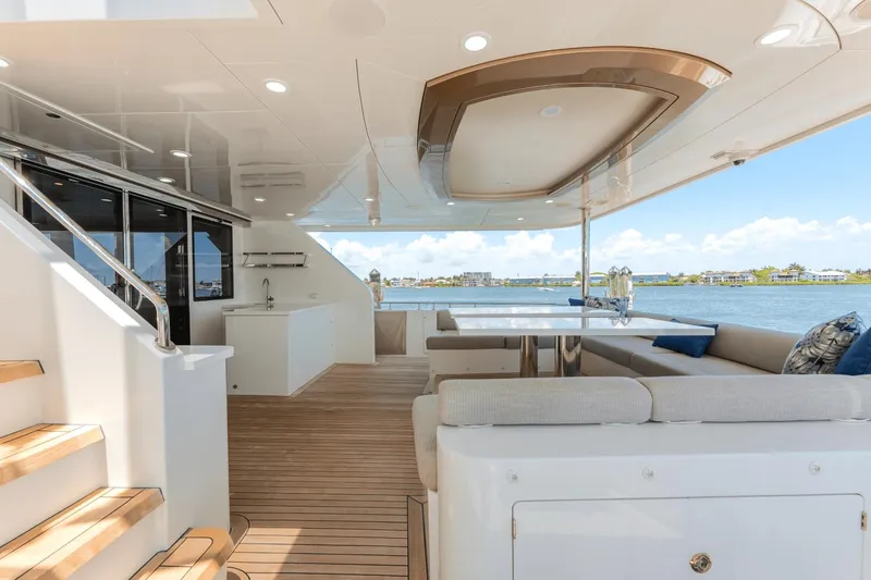 Slide: The Image of Ocean Alexander 100 2018 - 15