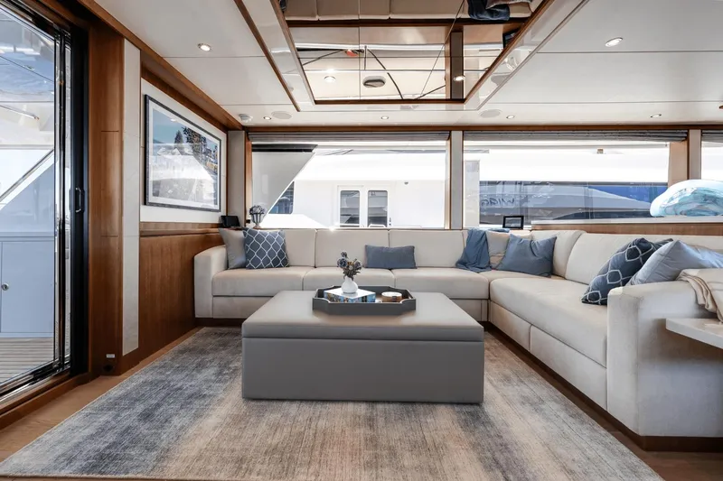 Slide: The Image of Ocean Alexander 100 2018 - 32
