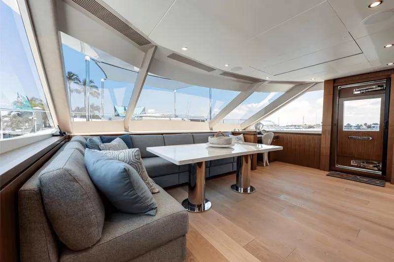 Slide: The Image of Ocean Alexander 100 2018 - 40
