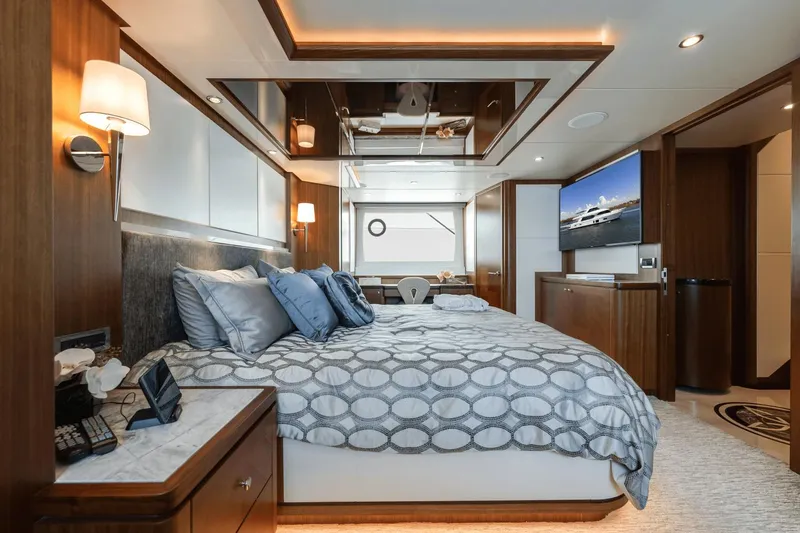 Slide: The Image of Ocean Alexander 100 2018 - 54