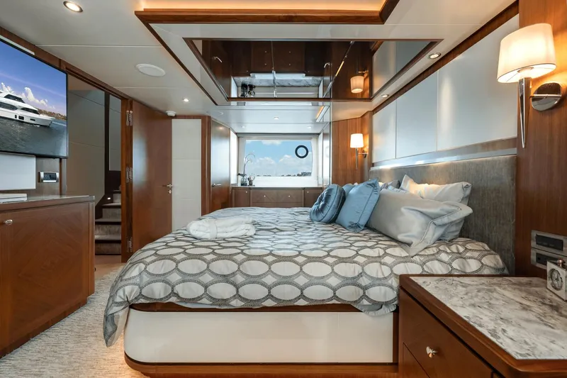 Slide: The Image of Ocean Alexander 100 2018 - 55