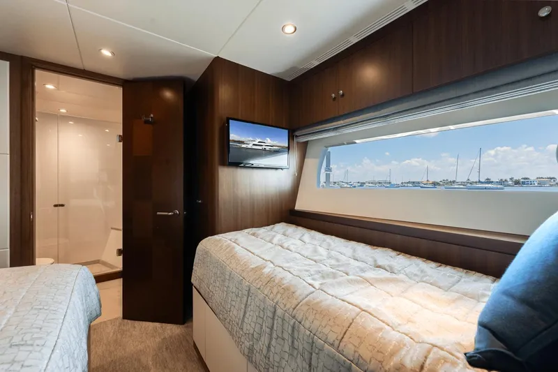 Slide: The Image of Ocean Alexander 100 2018 - 73