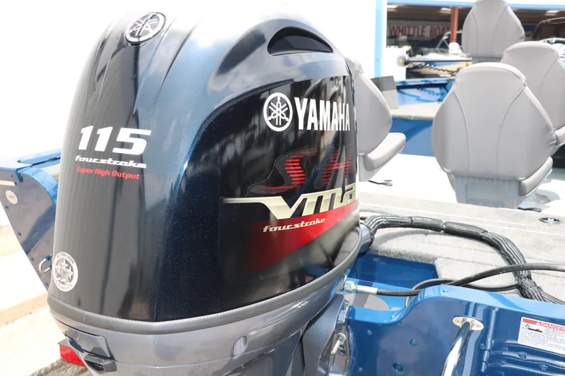 Slide: The Image of 2024 Smoker Craft Excursion Pro 176 SC Pro with Yamaha 115 VMAX outboard motor. - 13