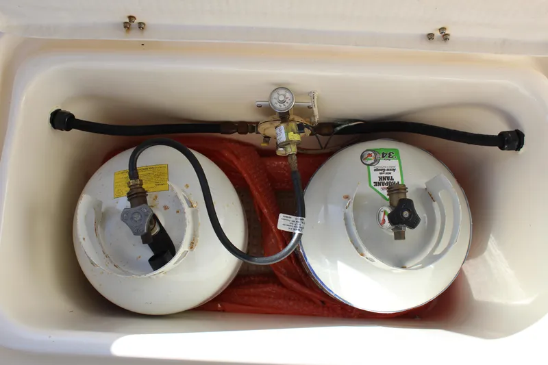 Slide: The Image of Propane tanks in Cherubini Independence 50 boat, year 1999. - 30