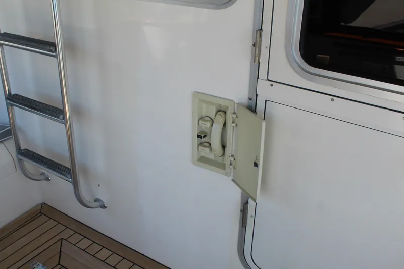 Slide: The Image of Cabin phone on a 1999 Cherubini Independence 50 yacht. - 34