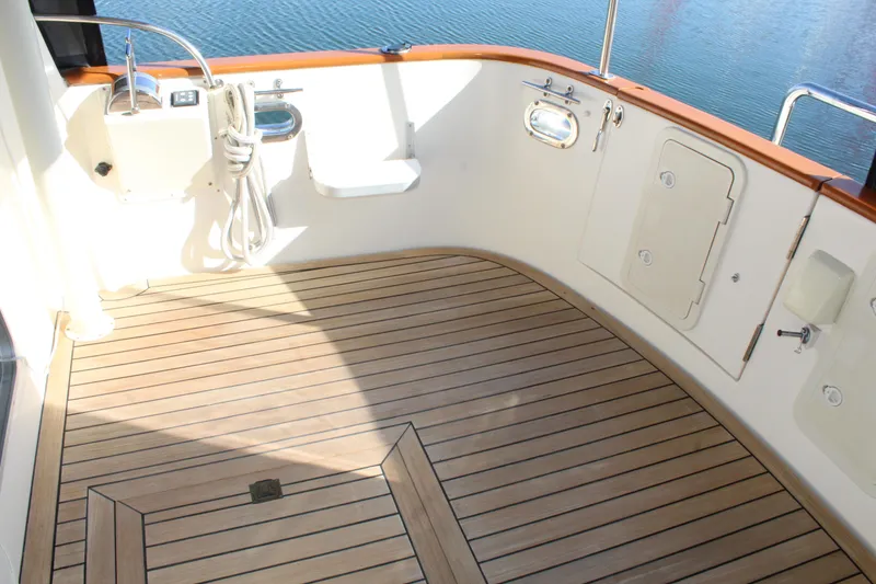 Slide: The Image of Deck of Cherubini Independence 50 yacht, year 1999. - 38