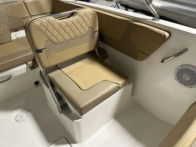 Slide: The Image of Bayliner VR6 Bowrider 2024 - 25