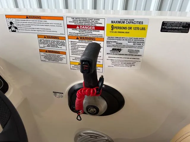 Slide: The Image of Bayliner DX 2050 2024 - 16