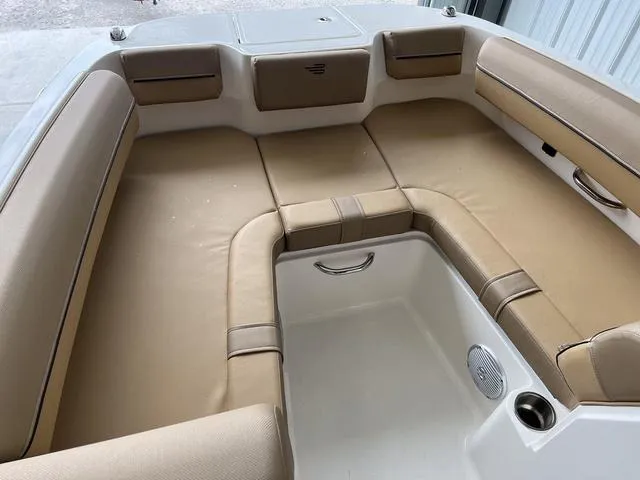 Slide: The Image of Bayliner DX 2050 2024 - 21