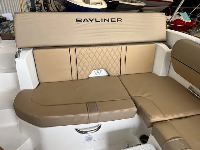 Slide: The Image of Bayliner DX 2050 2024 - 9