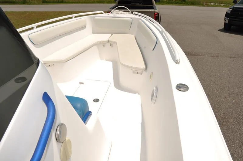 Slide: The Image of 2009 Concept 27' CC boat with white seating and blue accents. - 24