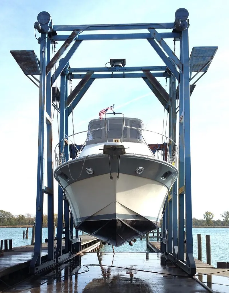 Slide: The Image of Silverton 40 Convertible 1986 - 50