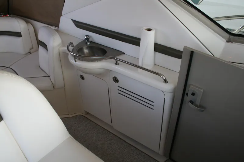 Slide: The Image of 2006 Sea Ray Sundancer 380 interior with sink and seating area. - 22