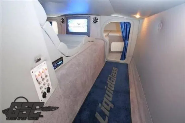 Slide: The Image of Catamaran Liquid Glass 41 2011 - 106