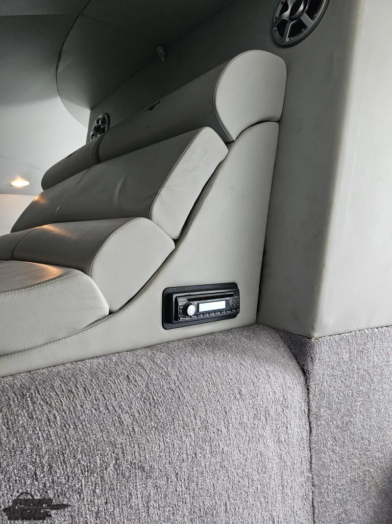 Slide: The Image of Catamaran Liquid Glass 41 2011 - 125