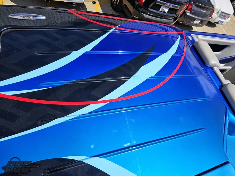 Slide: The Image of Catamaran Liquid Glass 41 2011 - 57