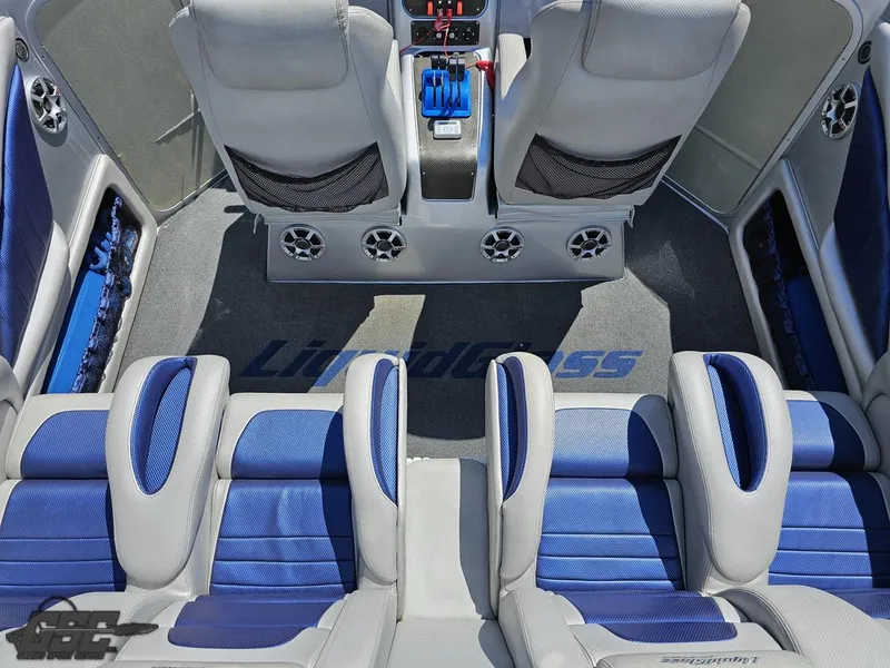 Slide: The Image of Catamaran Liquid Glass 41 2011 - 64