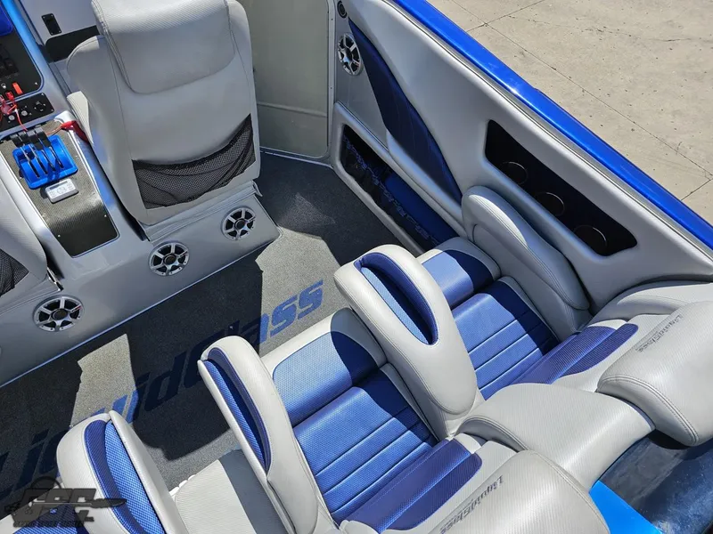 Slide: The Image of Catamaran Liquid Glass 41 2011 - 67