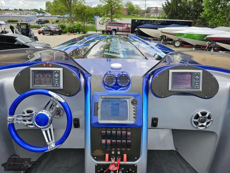 Slide: The Image of Catamaran Liquid Glass 41 2011 - 80