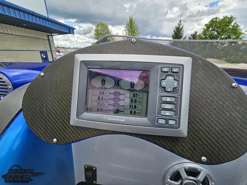 Slide: The Image of Catamaran Liquid Glass 41 2011 - 83