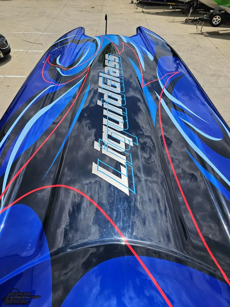 Slide: The Image of Catamaran Liquid Glass 41 2011 - 87