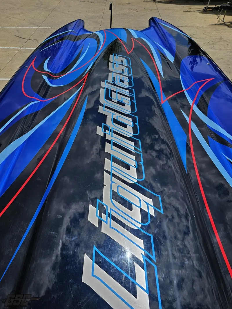 Slide: The Image of Catamaran Liquid Glass 41 2011 - 88