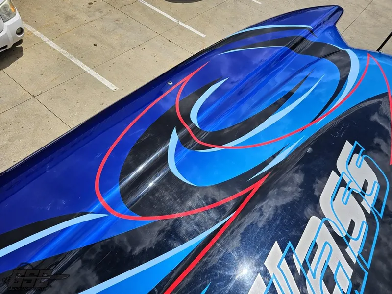 Slide: The Image of Catamaran Liquid Glass 41 2011 - 91