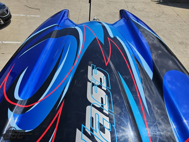 Slide: The Image of Catamaran Liquid Glass 41 2011 - 92