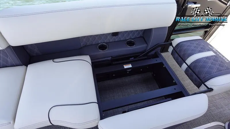 Slide: The Image of Barletta R26MA - 15