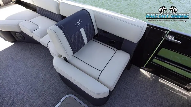 Slide: The Image of Barletta R26MA - 18