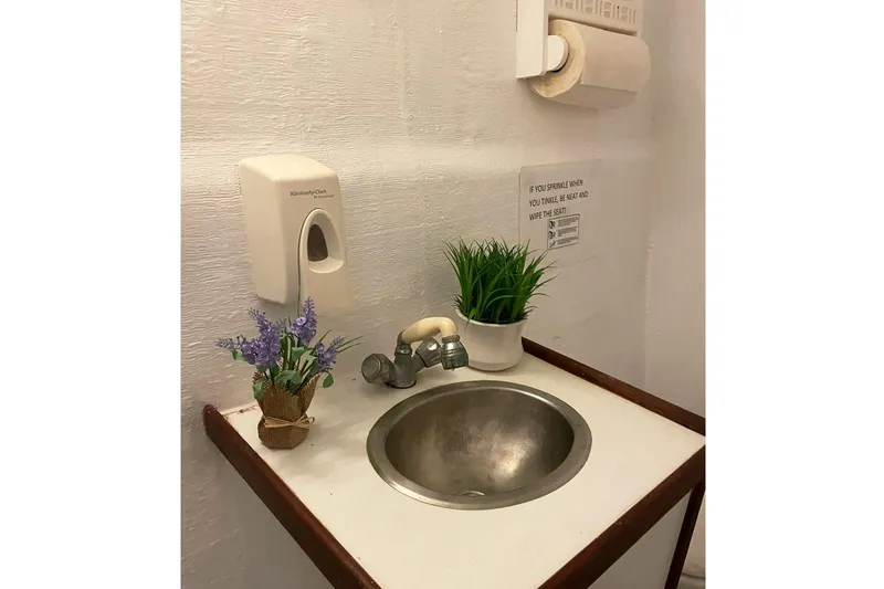 Slide: The Image of Cooper Caribbean 52 2002 - 14