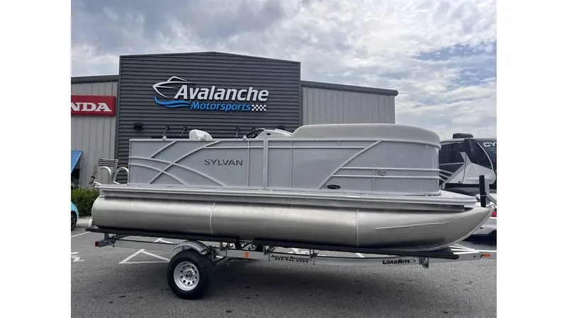 The Image of 2024 Sylvan Mirage 818 Cruise pontoon boat at Avalanche Motorsports. - 0