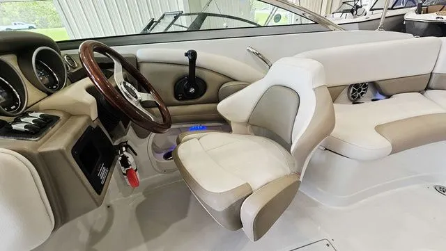 Slide: The Image of Crownline Boats 255 SS 2014 - 11