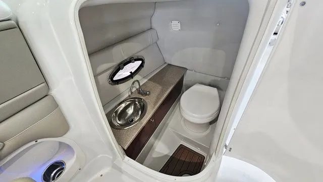 Slide: The Image of Crownline Boats 255 SS 2014 - 22