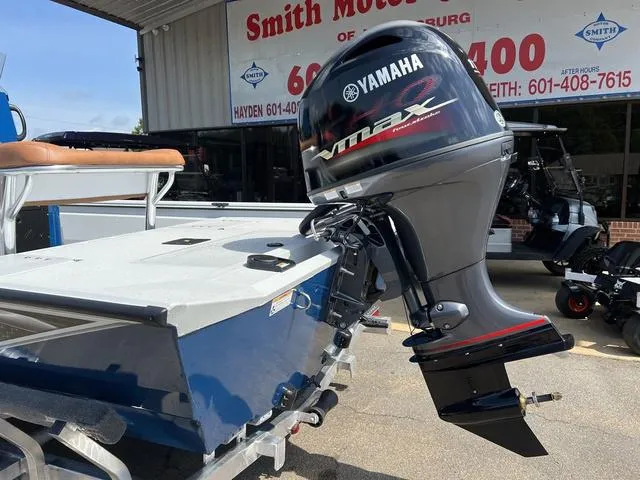 Slide: The Image of Avid 20 Rogue 2024 - 12