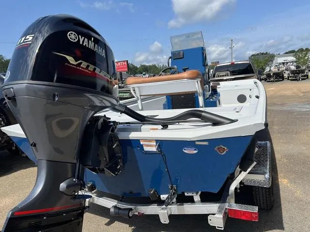 Slide: The Image of Avid 20 Rogue 2024 - 9