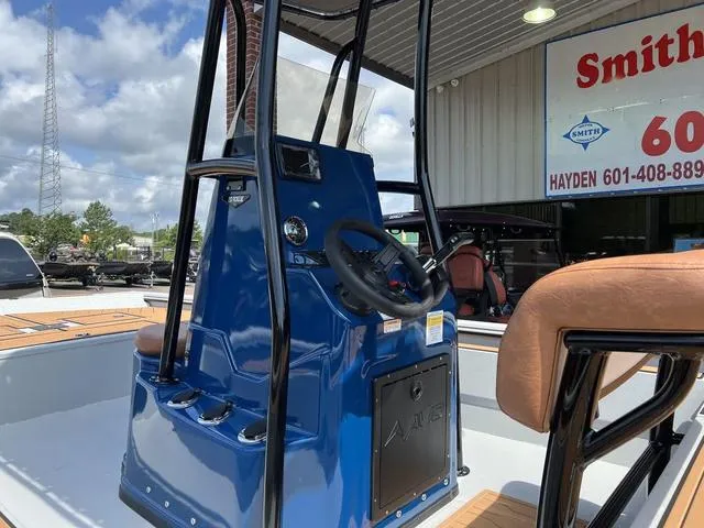 Slide: The Image of Avid 20 Rogue 2025 - 15