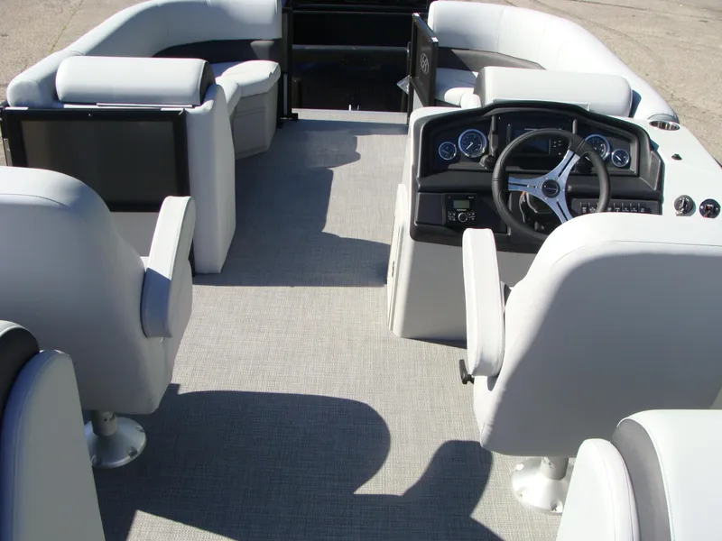 Slide: The Image of Bentley Pontoons 220 Legacy 2024 - 8