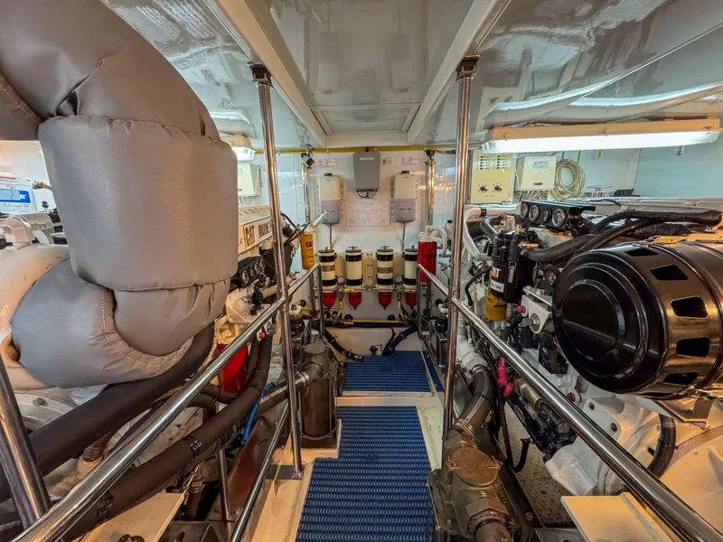 Slide: The Image of Engine room of a 2006 Ocean Alexander 58 Pilothouse yacht. - 48