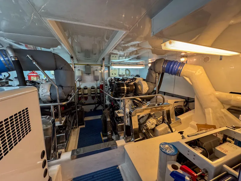 Slide: The Image of Ocean Alexander 58 Pilothouse 2006 - 50