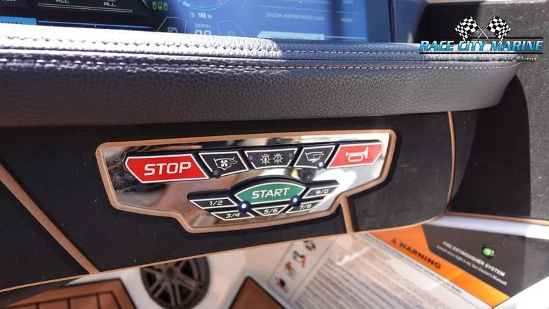 Slide: The Image of Super Air Nautique GS24 - 10