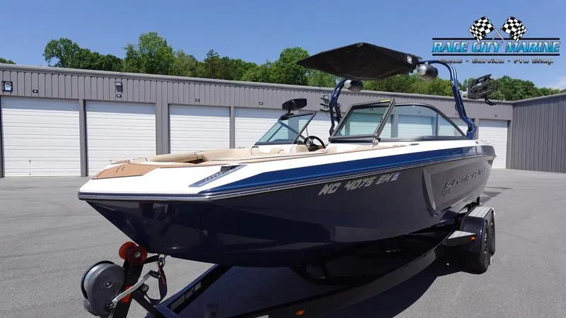 Slide: The Image of Super Air Nautique GS24 - 2