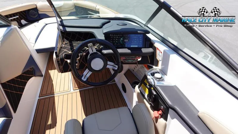 Slide: The Image of Super Air Nautique GS24 - 23