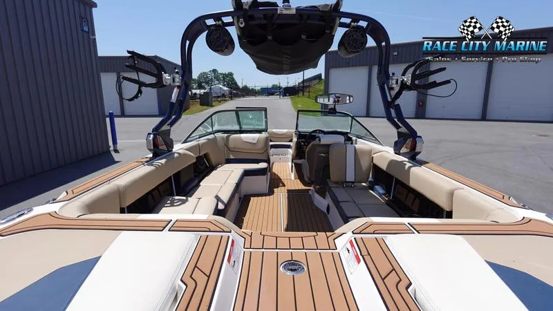 Slide: The Image of Super Air Nautique GS24 - 36