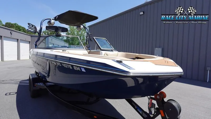 Slide: The Image of Super Air Nautique GS24 - 4