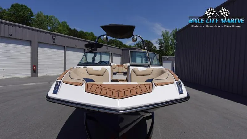 Slide: The Image of Super Air Nautique GS24 - 6